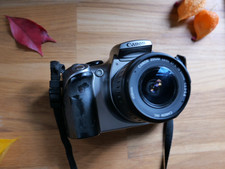 Canon EOS 300D DSLR + EF-S