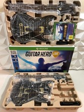 Guitar Hero Live Supreme Party Edition per Xbox One 2 chitarre