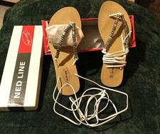 Sandali infradito alla "schiava"