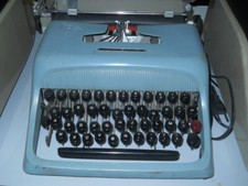 macchina da scrivere manuale OLIVETTI STUDIO 44