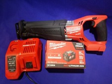 Milwaukee sega a gattuccio