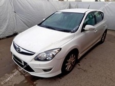 HYUNDAI I30 2011 1.4 BENZINA 5