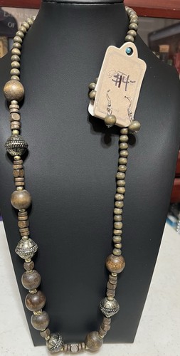Collana orecchini perle in - e,