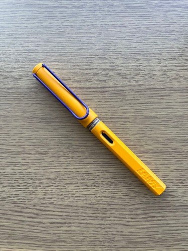 Lamy safari corpo giallo - corpo, viola