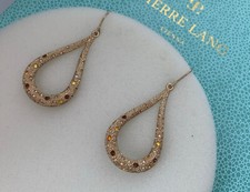 Orecchini lunghi Pierre oro GO