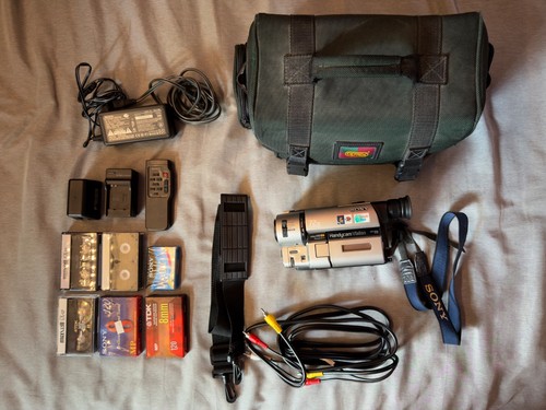 Sony ccd trv65 - ccd-trv65, handycam