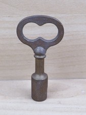 vecchia CHIAVE IN OTTONE CON