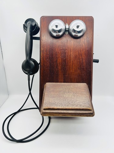 Antico telefono a - 📞,