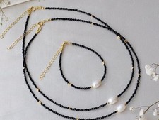 Delicate collane girocollo