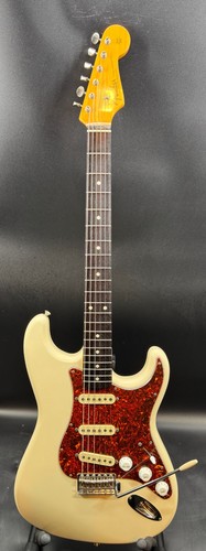 Fender stratocaster mij - st-62,