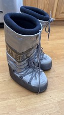 Moon boots - moon,