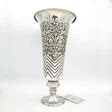 Vaso porta fiori a tromba in Argento placcato stile Antico silverplate cesellato
