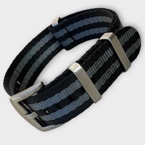 Nato strap diverse - in,