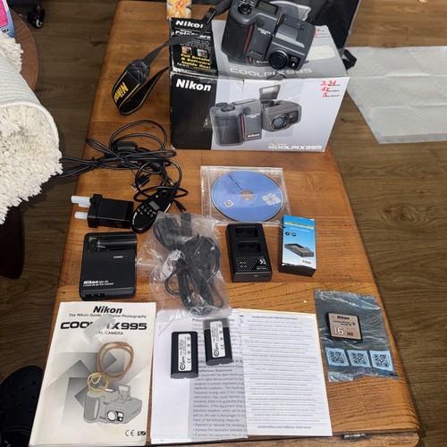 Nikon coolpix 995 - coolpix,