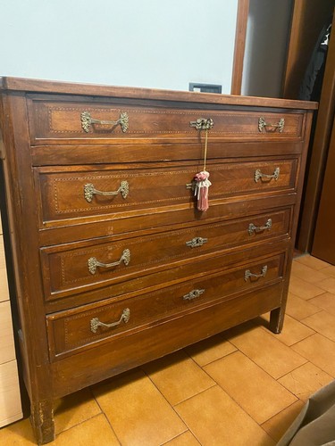 Cassettone arte povera del