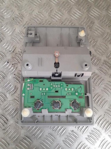 Luce cortesia toyota prius - luce,
