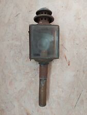 Vecchio lampione stradale vintage in ferro. Originale europeo. S