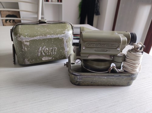 Livello ottico militare - , kern