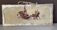 QUADRO NATALIZIO BABBO NATALE SU SLITTA TECNICA DECOUPAGE MIS. 40X17 cm