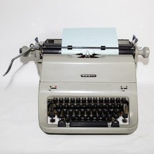 Macchina da scrivere vintage Facit manuale funzionante ottime condizioni