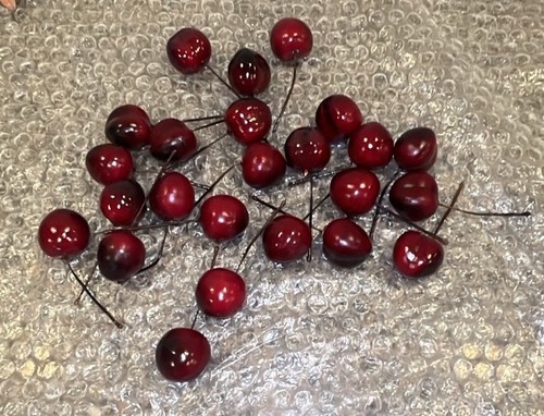 Ciliegie finte realistiche - , a