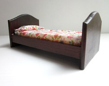 Casa delle bambole letto - casa, bambole-letto