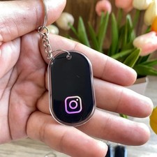 Portachiavi NFC, Instagram