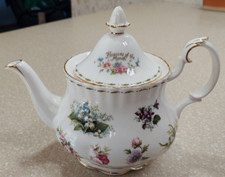 Royal Albert of England Fiore