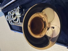 C.G.CONN 88H Trombone basso