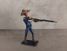 NORDISTA  CHE SPARA  - SOLDATINO -  XILOPLASTO  MADE IN ITALY   (5054)