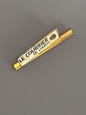 Broche Brooch badge pin le