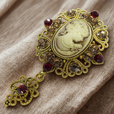 Spilla - cammeo - gemma -