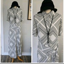 Abito Downton geometrico