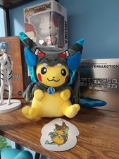 Peluche Pikachu Mega Charizard
