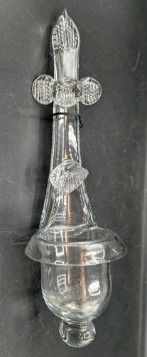 Antica acquasantiera comodino