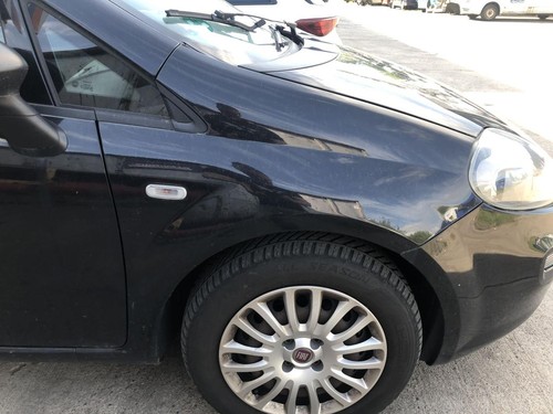 Parafango anteriore destro