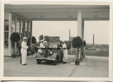 Z3410 foto anni 50 stazione di servizio Shell con distributore di benzina auto pubblicità