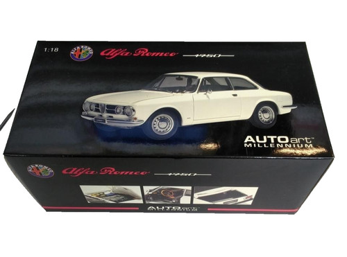 Autoart millennium alfa - 1/18,