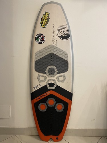 Cabrinha squid kite surfboard - kite,