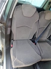 8846C7  Sedili posteriori