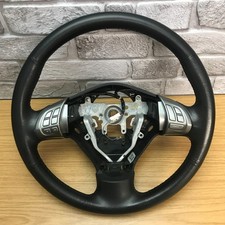 Volante in pelle nera