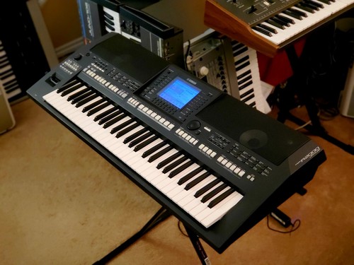 Vedere yamaha psr a2000 - vedere!!!,