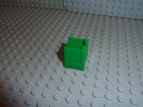Lego minifig green - 1,
