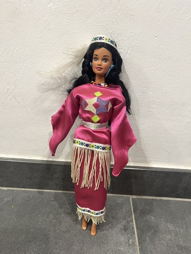 Barbie native american - native,