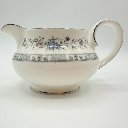 Brocca royal doulton - brocca, tara