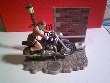 figure Tomb Raider Lara Croft Street Assault Motorbike Eidos PlayMates 1999
