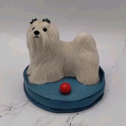 Statuina cane maltese