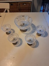 Servito da macedonia in