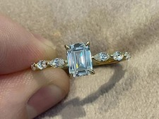 Anello solitario acquamarina