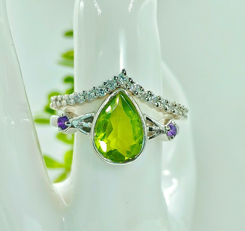Anello peridoto naturale forma